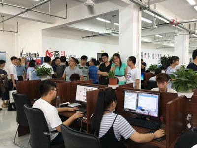 從網(wǎng)商時(shí)代到知商時(shí)代 安徽海航電子商務(wù)的技術(shù)服務(wù)轉(zhuǎn)型之路